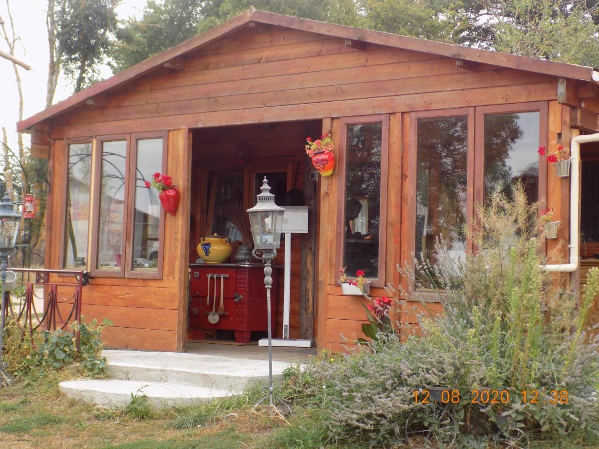 Les Papillons Villa Vrolle Buitenkant foto
