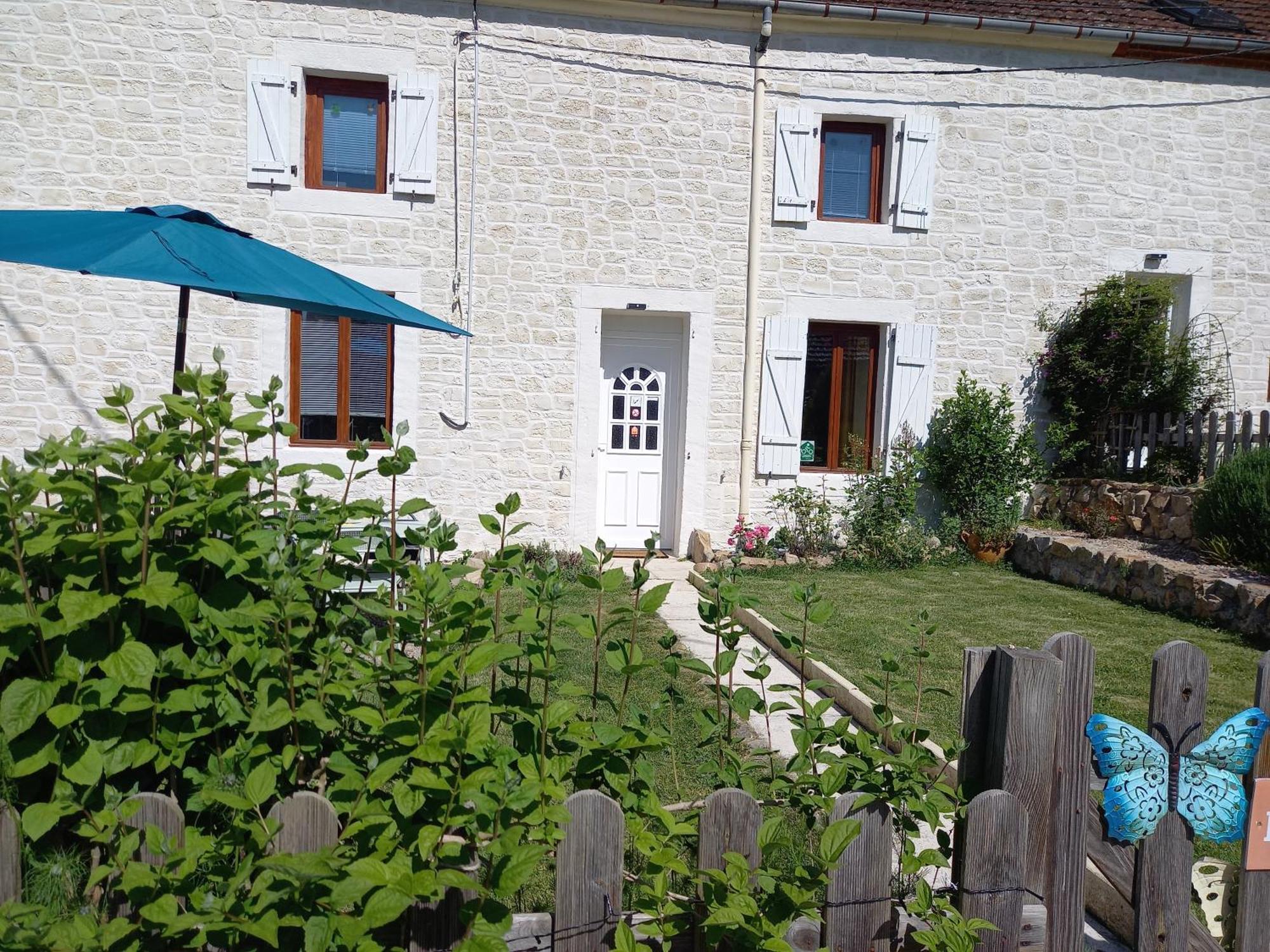 Les Papillons Villa Vrolle Buitenkant foto