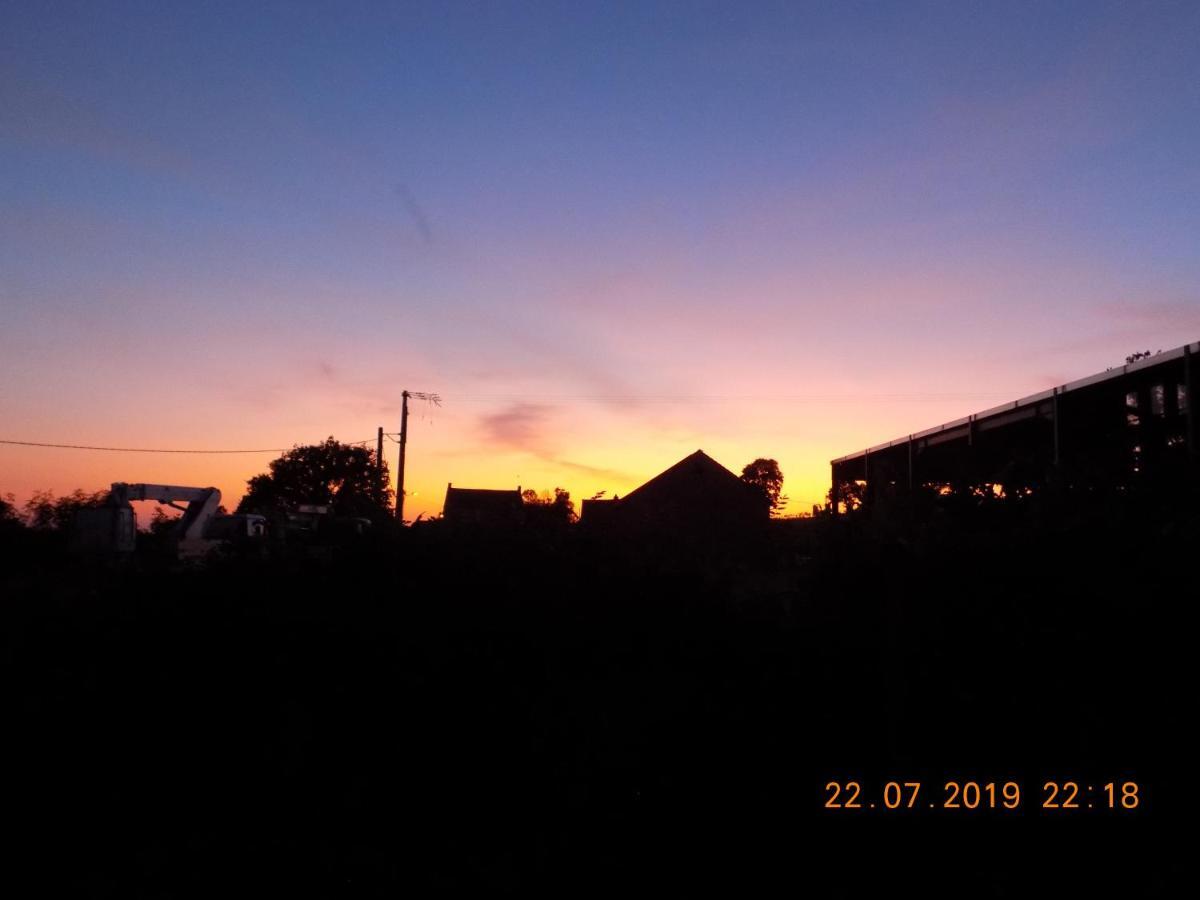 Les Papillons Villa Vrolle Buitenkant foto